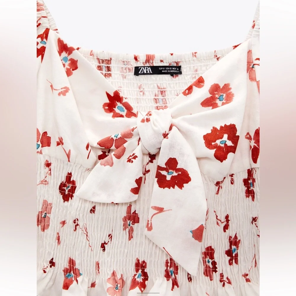 Zara Floral Blouse with Puff Sleeves Size Medium